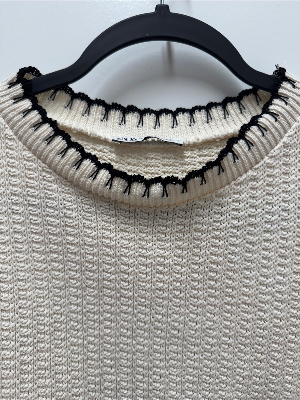 Zara Cream Cropped Knit Top with Black Trim S - Picture 4 of 6